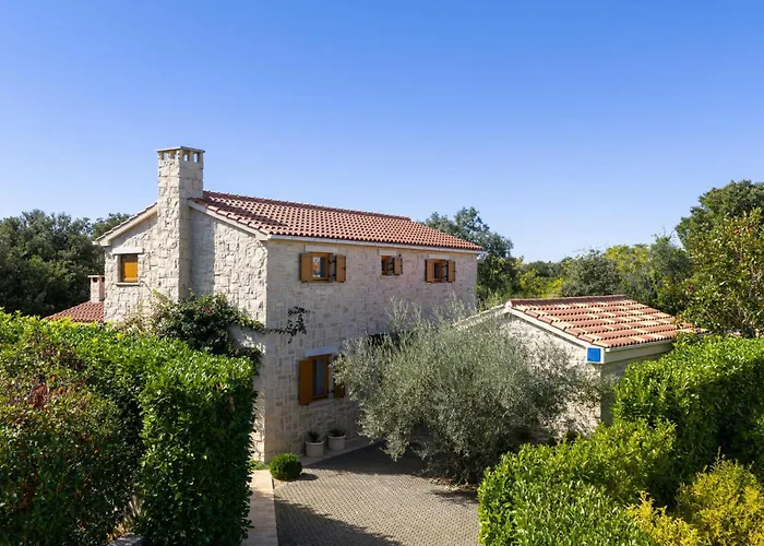 Paula Nyaraló Ugljan