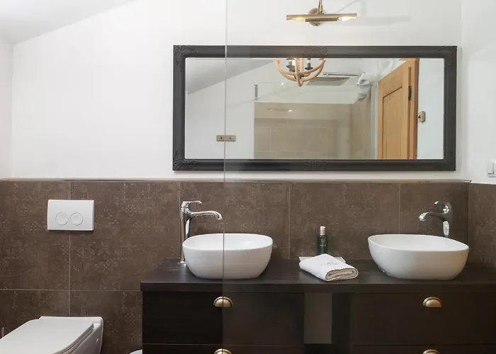 Nyaraló Paula Ugljan